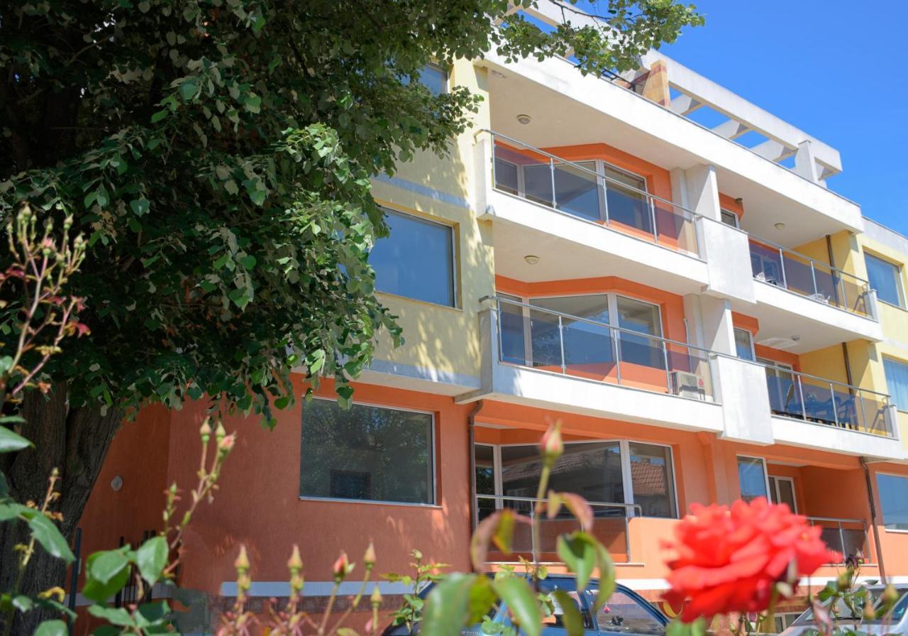 Rusalka Apart-Residence ออบซอร์ ภายนอก รูปภาพ
